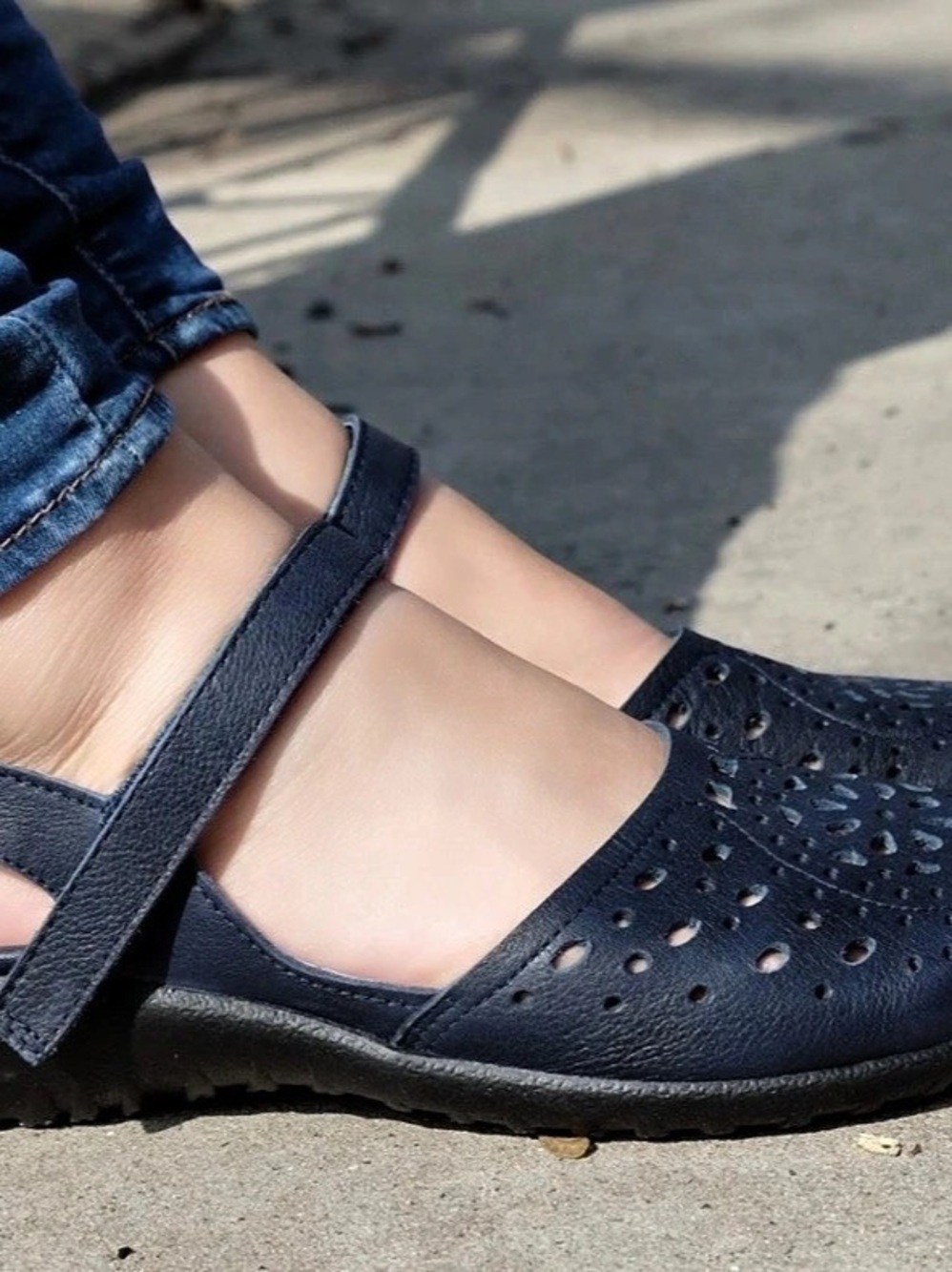 Naot aritaki Perforated Comfort Mary Janes 40 9/9.5